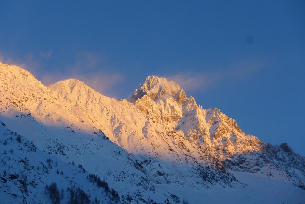 Hotel Restaurant La Couronne Chamonix Dış mekan fotoğraf