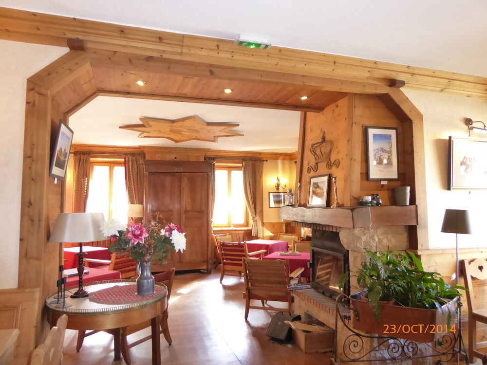 Hotel Restaurant La Couronne Chamonix Dış mekan fotoğraf