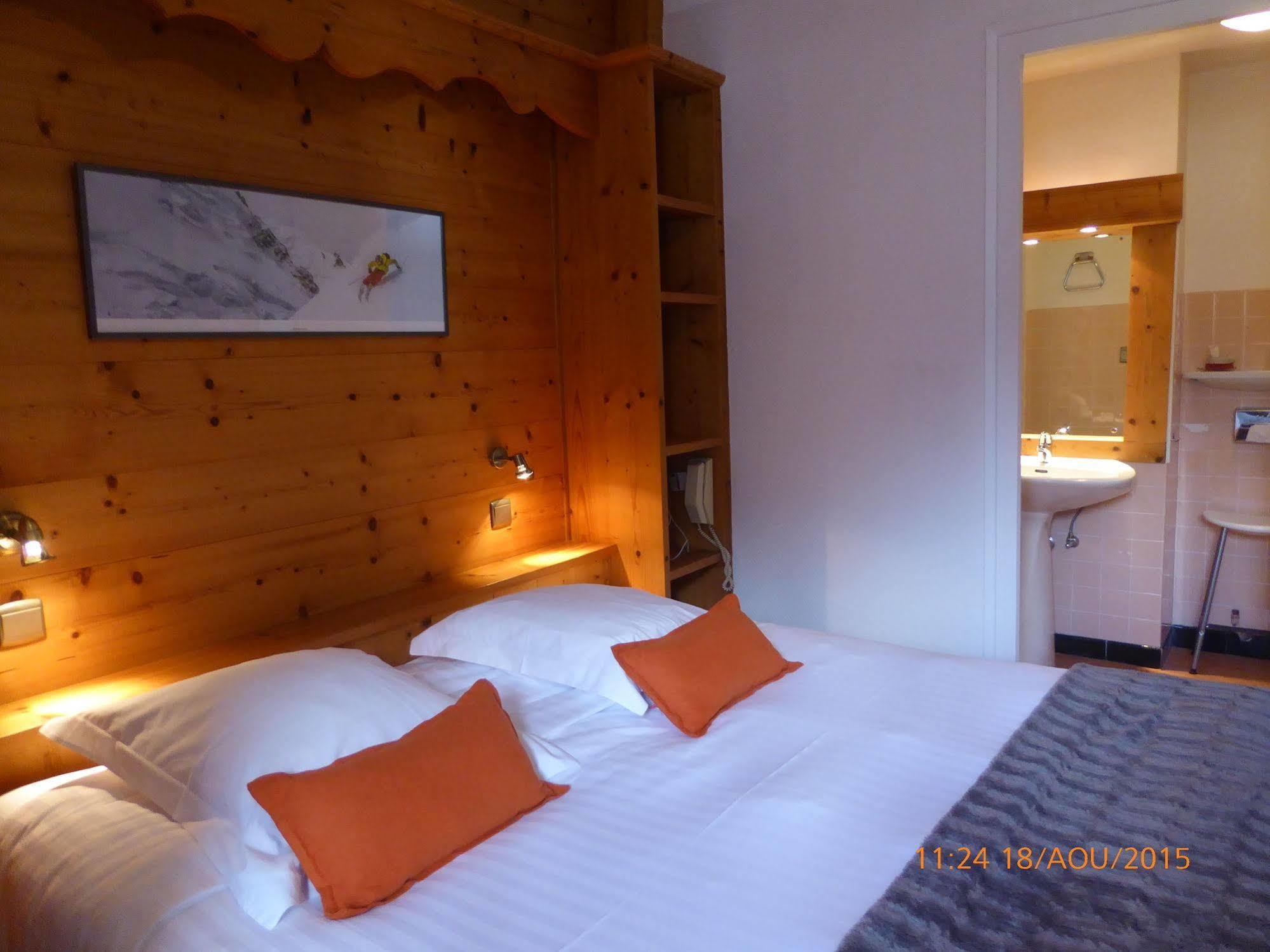 Hotel Restaurant La Couronne Chamonix Dış mekan fotoğraf