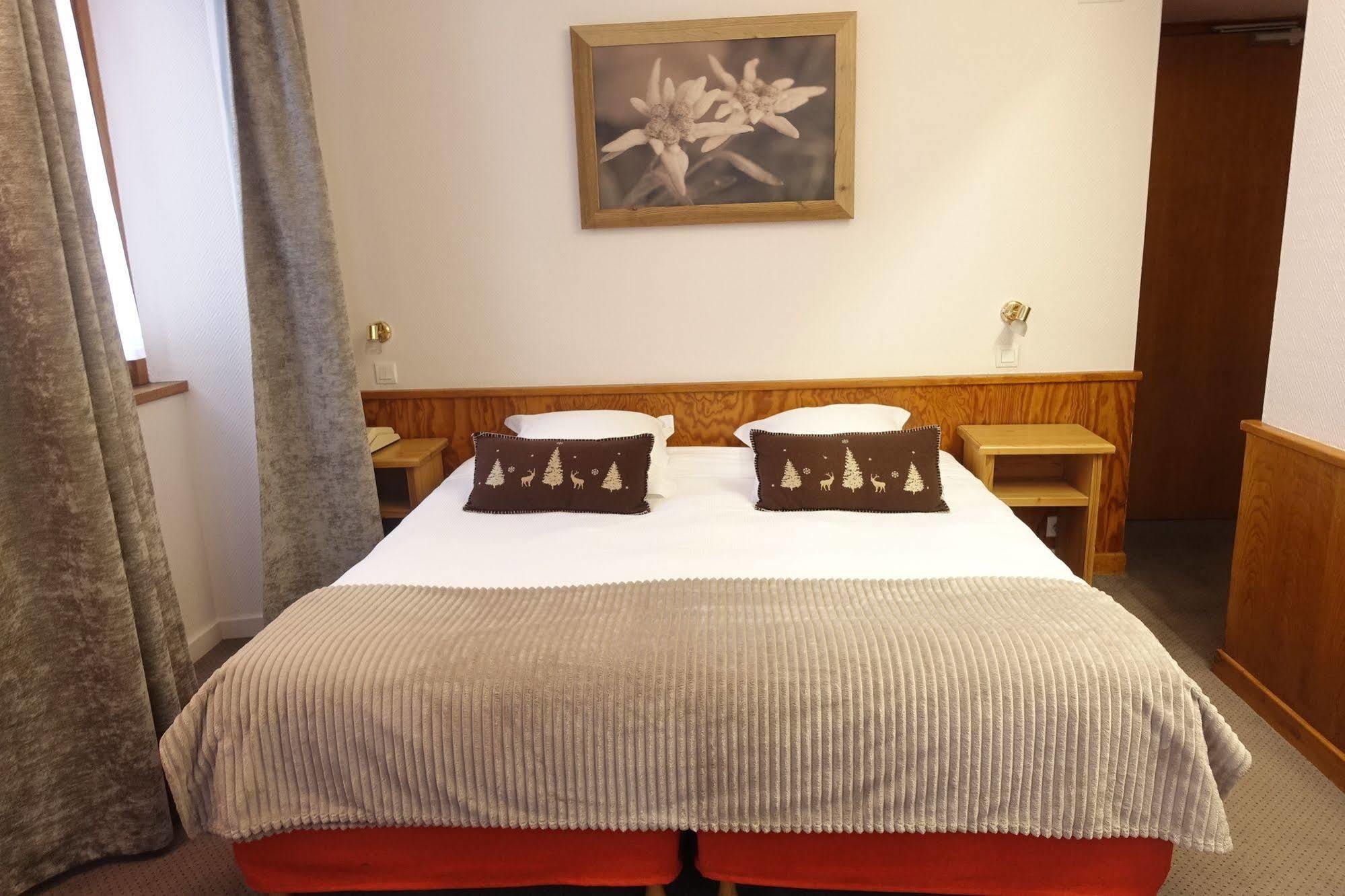 Hotel Restaurant La Couronne Chamonix Dış mekan fotoğraf