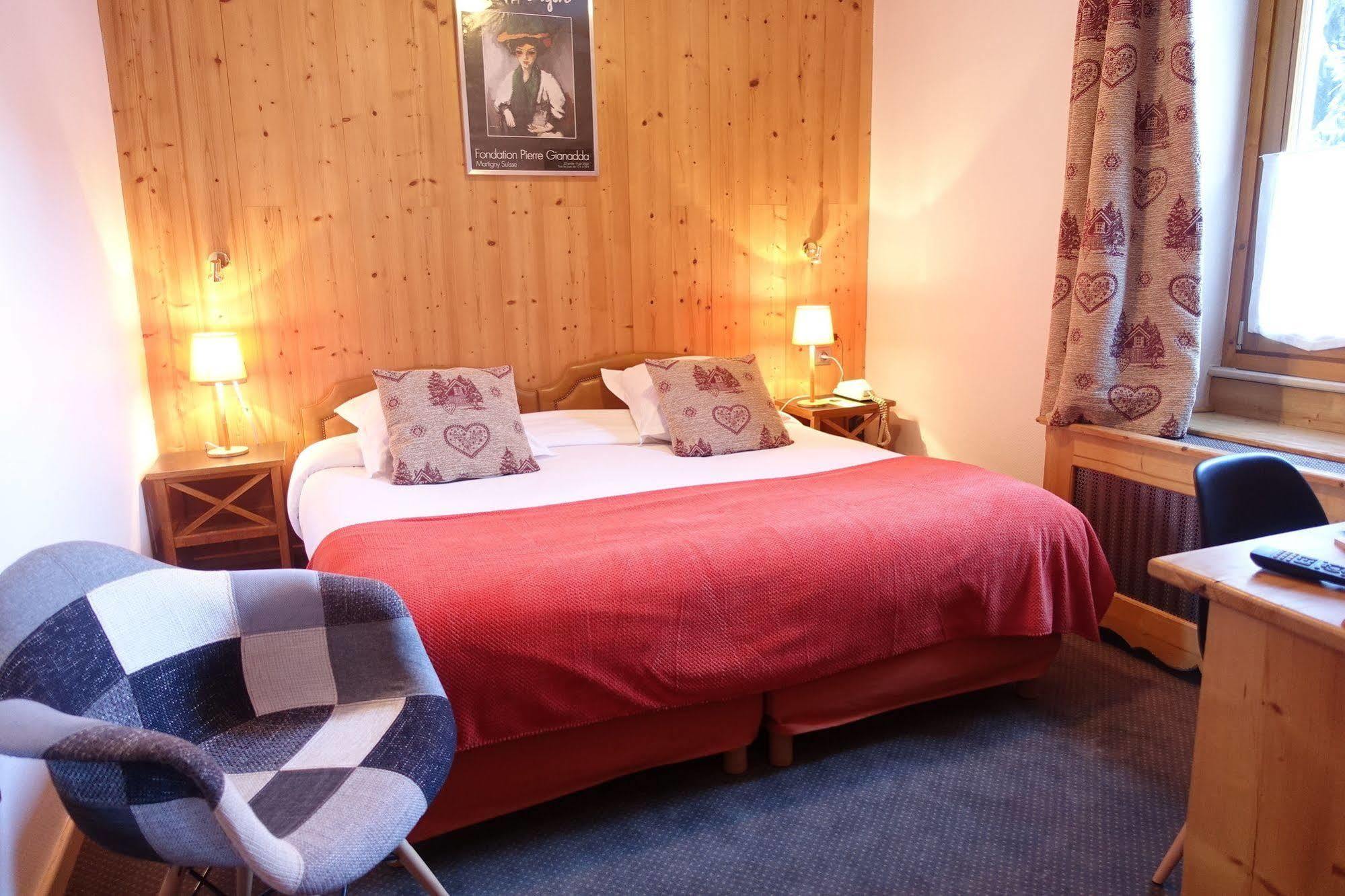 Hotel Restaurant La Couronne Chamonix Dış mekan fotoğraf