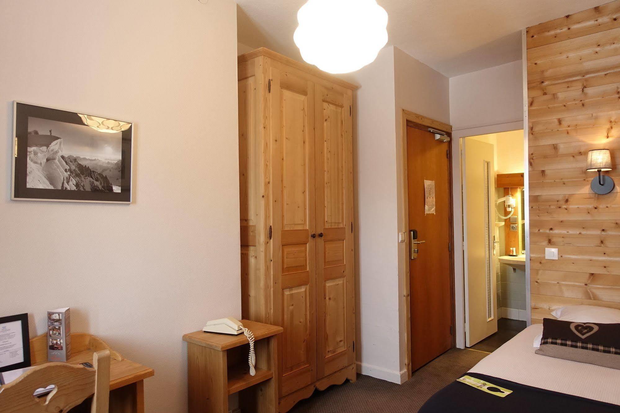 Hotel Restaurant La Couronne Chamonix Dış mekan fotoğraf